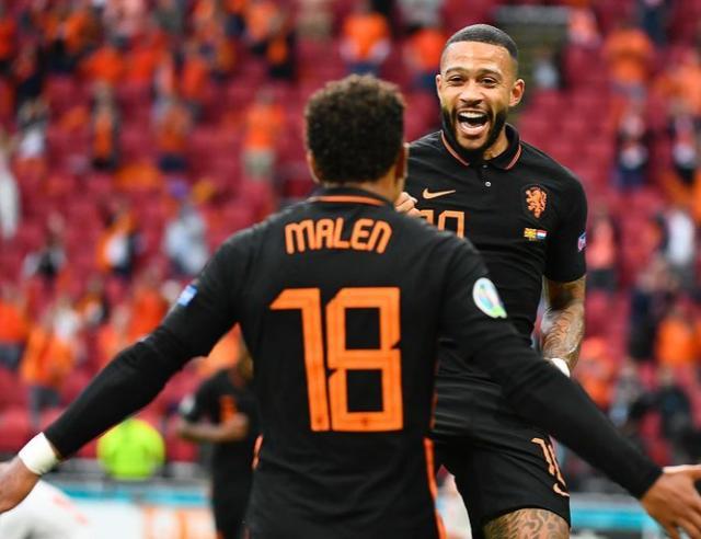 冨安健洋等 冨安健洋等