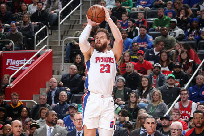 联盟中偏大 联盟中偏大